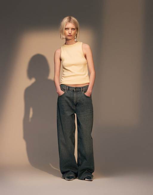 Topshop – Gilmore – Szaroniebieskie jeansy o fasonie boyfriend z obniżonym krokiem
