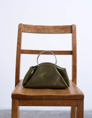 Topshop - Ginny - Handtasche in Khaki mit Metallgriff-Grün