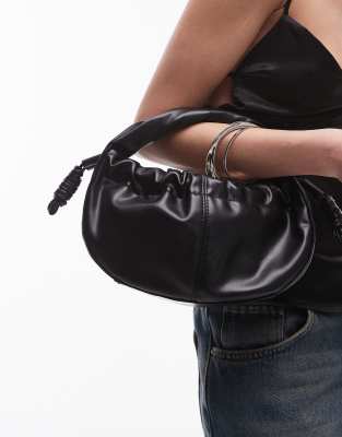 Topshop - Giulia - Handtasche in Schwarz mit Raffung und verdrehtem Henkel