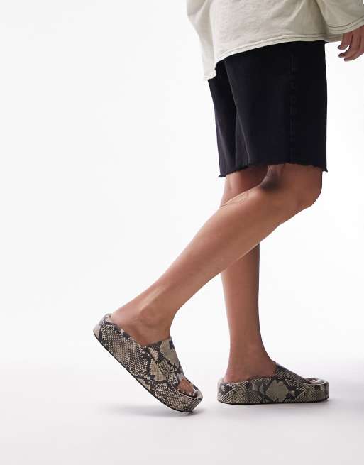 Snake print clearance clogs