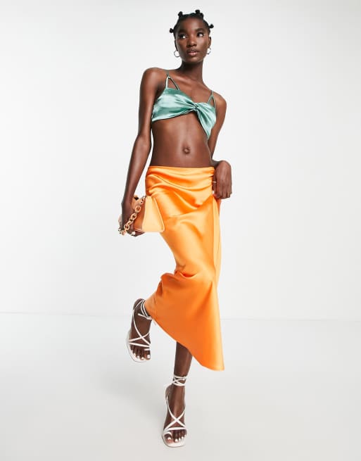 Topshop - Gonna midi in raso arancione con taglio asimmetrico