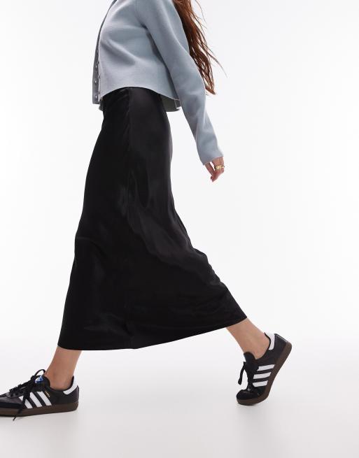 Topshop - Gonna midi in raso nero con taglio asimmetrico