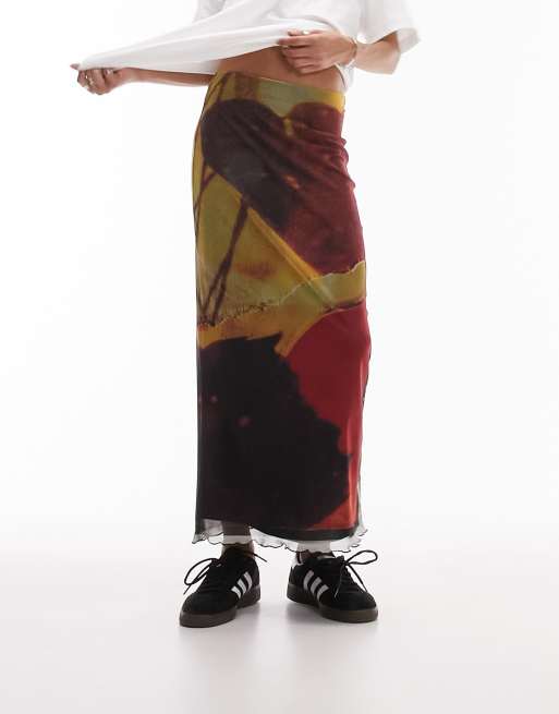 Topshop - Gonna midi in rete multicolore con stampa di giornale 