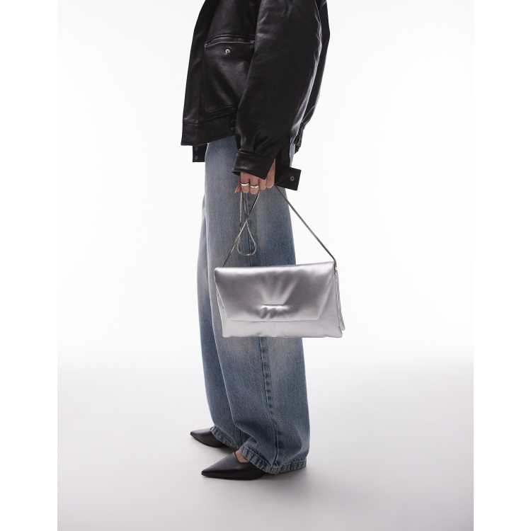 Topshop Goya Borsa a tracolla stile pochette imbottita argento