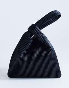 Model wearing Gracie grab bag in black