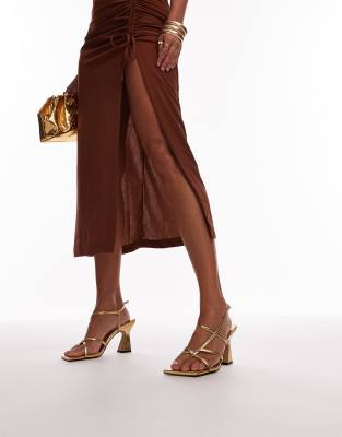 Topshop - Gracy - Riemchen-Sandalen in Gold mit Blockabsatz, weite Passform-Goldfarben