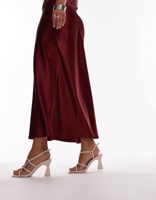 Topshop - Gracy - Sandales larges à lanières et talon carré - Blanc cassé