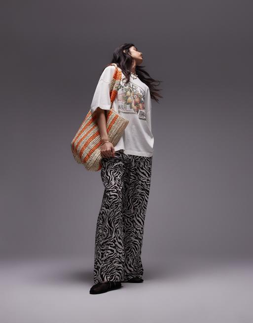 Topshop – Gräddvit t-shirt med "la dolce vita"-tryck, 4 av 5