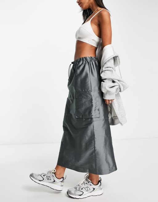Topshop – Grafitowa spódnica midi z bojówkowymi kieszeniami 