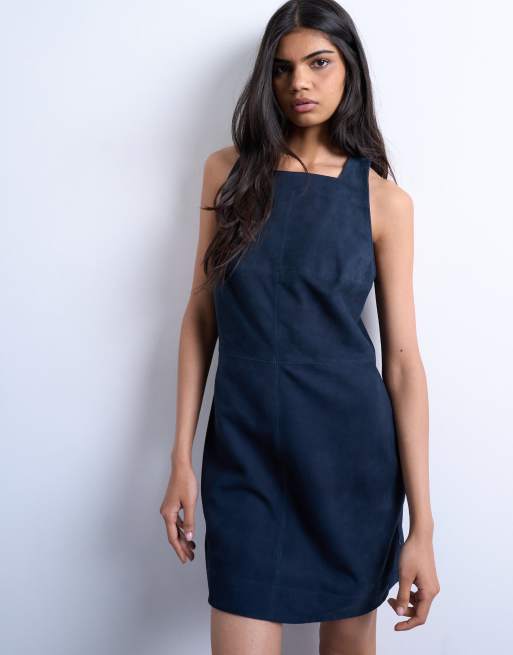 Topshop – Granatowa sukienka mini z kwadratowym dekoltem halter z naturalnego zamszu