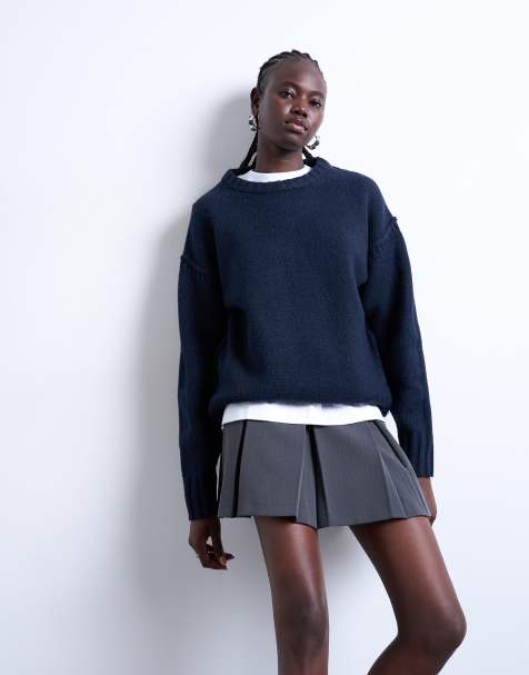 Topshop – Granatowy dzianinowy sweter z ozdobnymi szwami - view 1