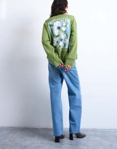 Model wearing Graphic de flores back print oversized sweatshirt in green