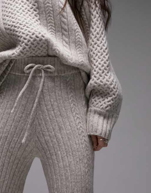 Topshop – Gråvitt mysset med kabelstickad tröja och vida byxor, 3 av 4