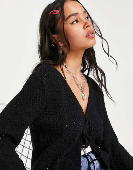 Topshop – Grobmaschige Strickjacke in Schwarz mit Bindedetail vorne