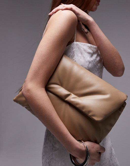 Topshop - Gus - Oversized puffy clutch tas in camel