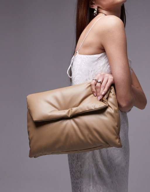 Topshop – Gus – Übergroße, bauschige Clutch in Camel, 3 von 4