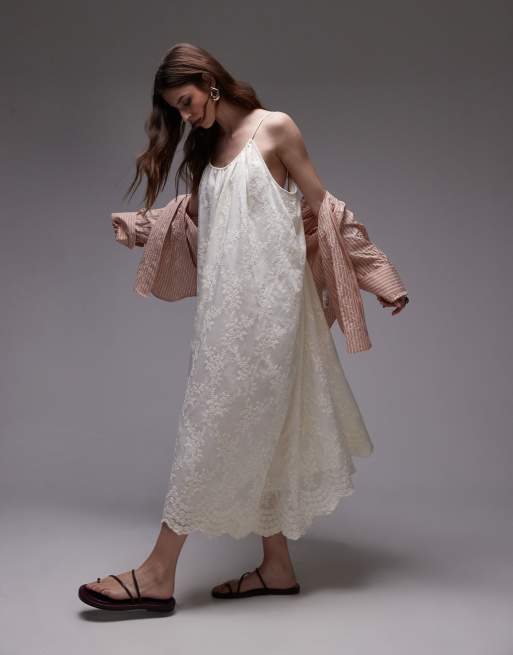 Topshop – Haftowana sukienka midi w kolorze kości słoniowej z wiązanymi ramiączkami