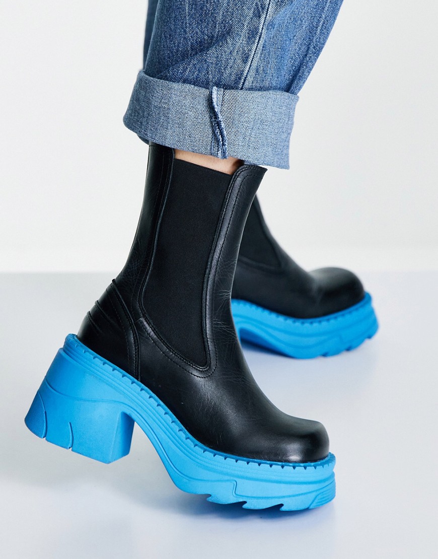 Topshop Haiti chunky heeled chelsea boot in black and blue-Multi
