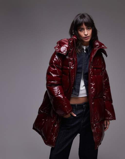 Topshop - Halflange gewatteerde puffer jas met capuchon in bordeauxrood, 2 van 4