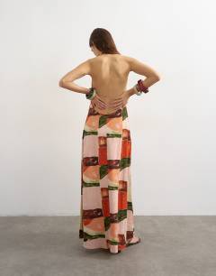 Halter backless maxi in abstract print