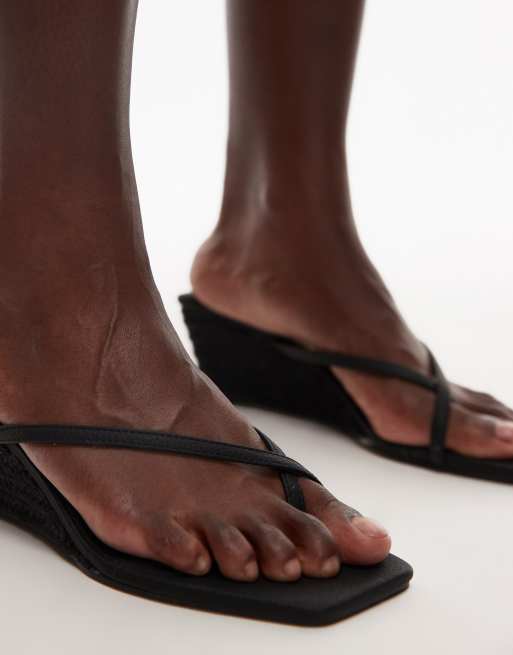 Topshop Hannah wedge heels in black, 3 of 4