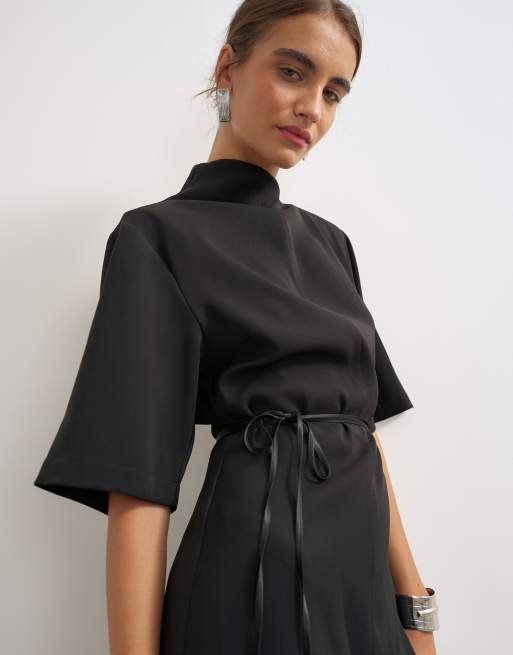 Topshop heavy crepe asymmetric neck structured shoulder pad mini dress with belt in black, 3 of 4