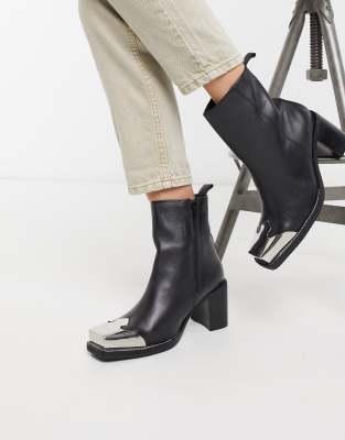 metal heeled cowboy boots