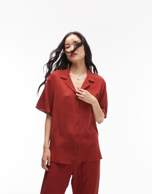 Topshop – Hemd in Gewürzrot mit Knitterstruktur, Kombiteil
