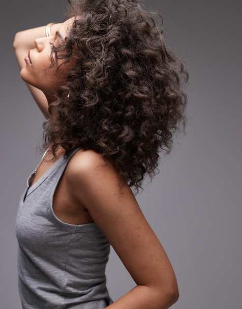 Topshop - Hemdje met lage ronde hals en linnenlook in grijs - view 1