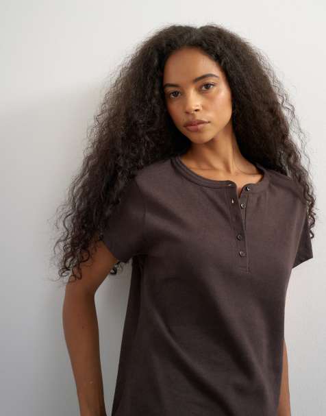 Topshop henley met korte mouwen en aansluitende pasvorm van linnenmix in chocoladebruin - view 1