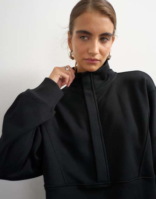 Topshop hochgeschlossener Sweatshirt mit verdeckter Knopfleiste in Schwarz, 2 von 4