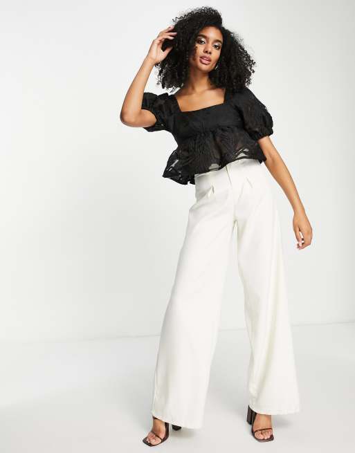 Topshop – Hochwertige Jacquard-Bluse in Schwarz mit Puffärmeln