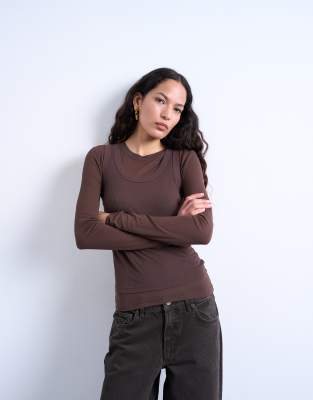 Topshop - Hochwertiges, durchscheinendes, geripptes, doppellagiges Oberteil in Schokobraun mit langen Ärmeln-Brown