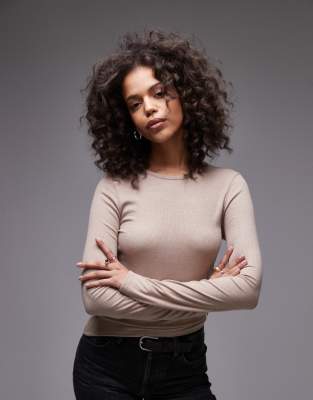 Topshop - Hochwertiges, geripptes, langärmliges Oberteil in Hellbeige meliert-Neutral