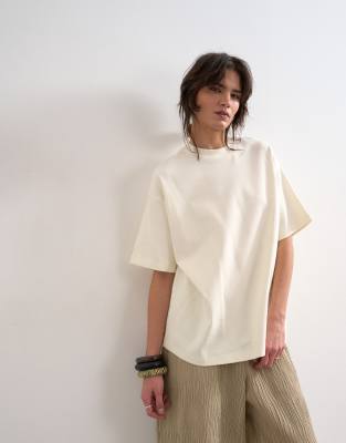 Topshop - Hochwertiges Oversize-T-Shirt aus Interlock-Jersey in Ecru-Weiß