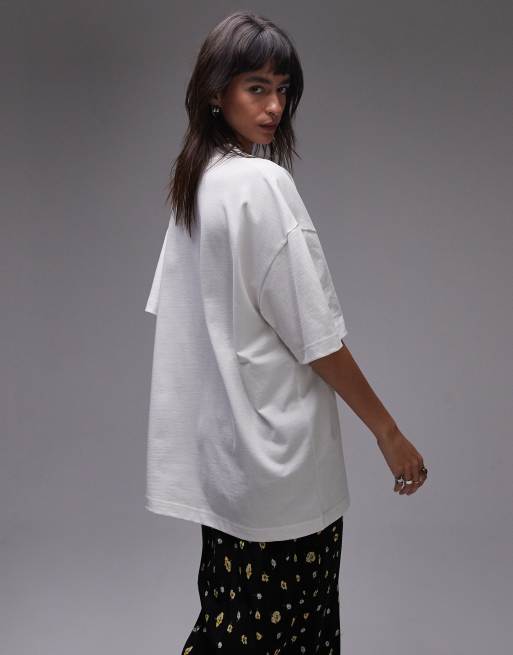 Topshop – Hochwertiges Super-Oversize-T-Shirt in Weiß mit „Lisboa“-Grafikprint, 2 von 4
