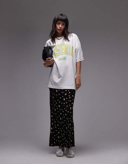 Topshop – Hochwertiges Super-Oversize-T-Shirt in Weiß mit „Lisboa“-Grafikprint, 4 von 4