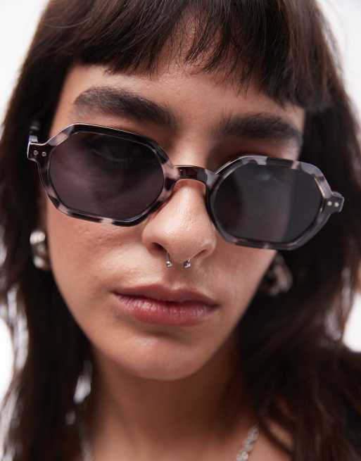 Topshop – Holly – Sechseckige Sonnenbrille in schwarzer Schildpatt-Optik, 3 von 4