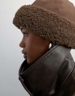 Honor shearling turn up hat in chocolate