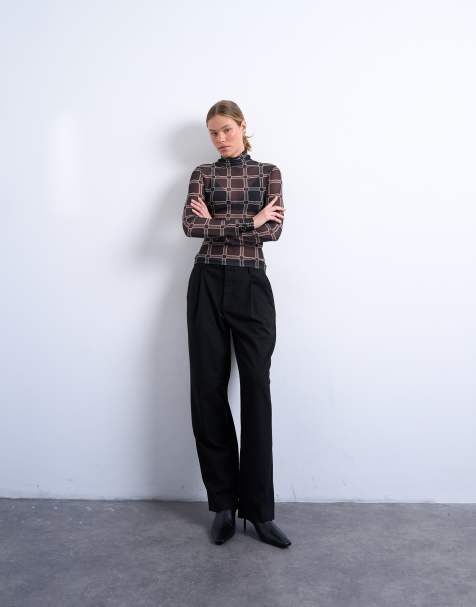 Topshop - Hoogsluitende top van mesh met lange mouwen in zwarte ruit - view 1