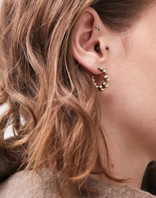 Topshop - Hoop-øreringe med guldfarvede kugler