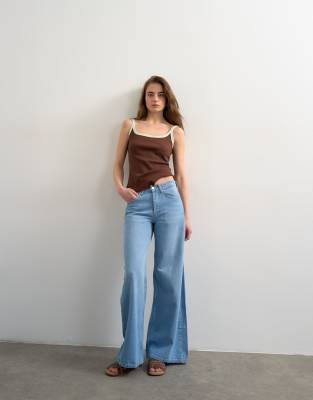 Topshop - Horizon - Ausgeblichene Jeans mit weitem Bein und mittelhohem Bund-Blau
