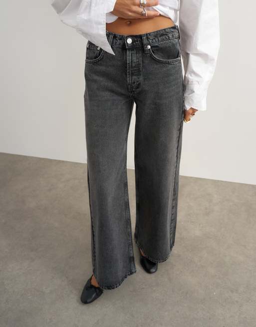 Topshop Horizon mid rise wide leg jeans in washed black, 3 of 5