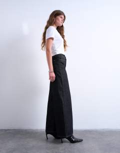 Model wearing Horizon wide leg jeans in black rinse