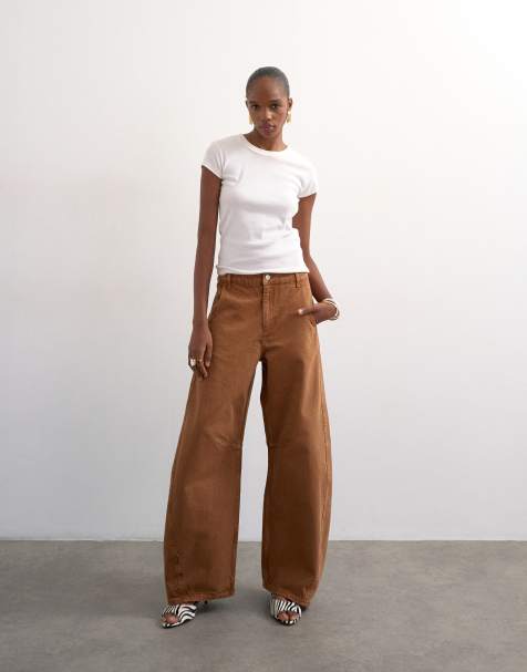 Topshop Horseshoe mid rise barrel jean in toffee - view 1