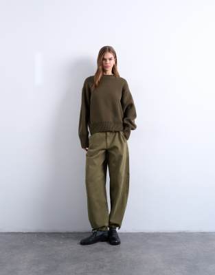 Topshop - Hose in Khaki mit Tunnelzug-Bund und Ballonschnitt-Grün