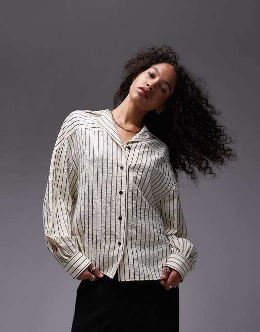 Topshop - Hvid skjorte med tekstur, sømdetaljer og sorte striber