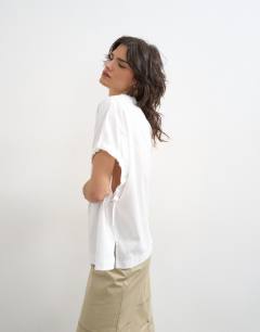 Hybrid tie sleeve tee in white