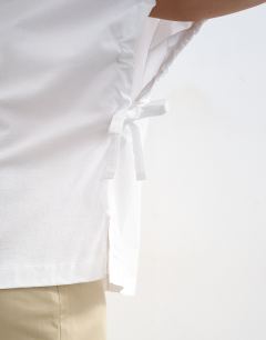 Model wearing Hybrid tie sleeve tee in white