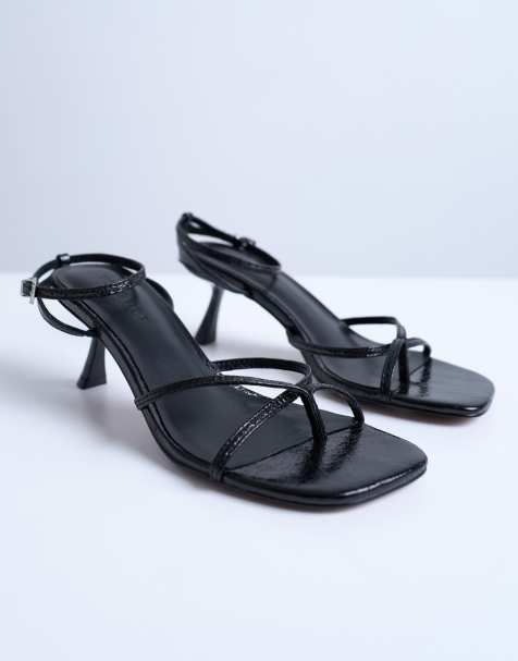 Topshop Ila toe loop mid heel sandal in black - view 1